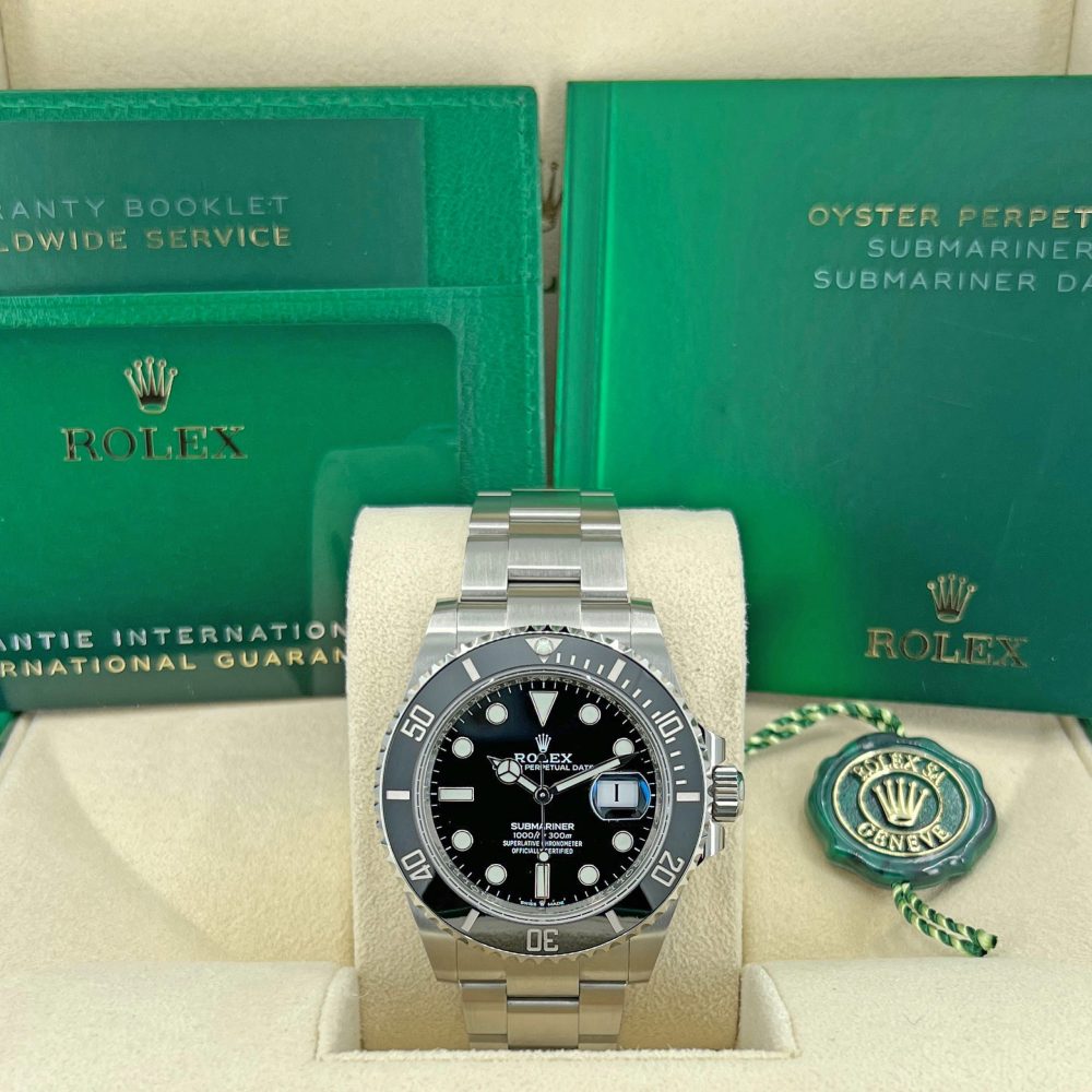 Rolex Submariner Date Oystersteel Ref# 126610LN