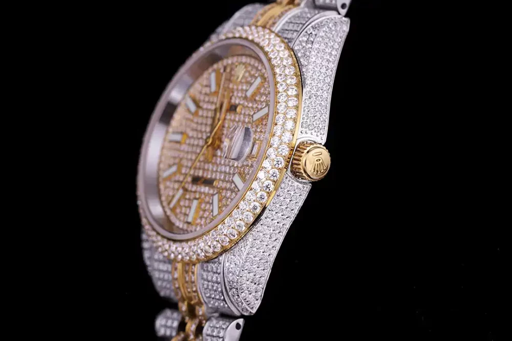 Rolex Datejust Ref.126300 41mm Full-Diamond White Baton Markers