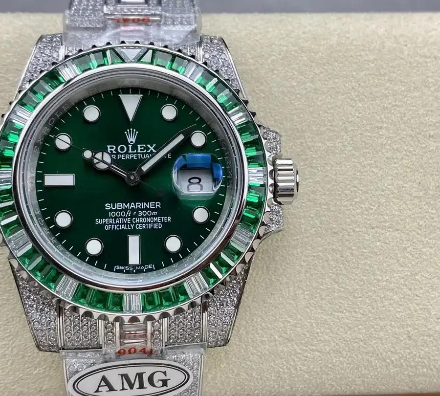 Rolex Submariner Iced Out Ref.116610LV Green Dial 40mm Green Bezel