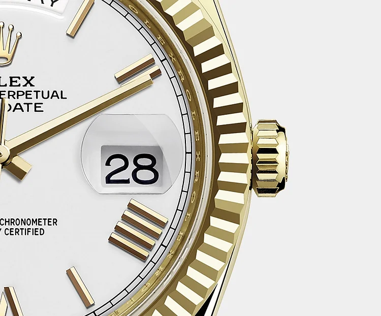 Rolex Day-Date 40 Presidential White dial, Fluted Bezel, President bracelet, Yellow gold Watch