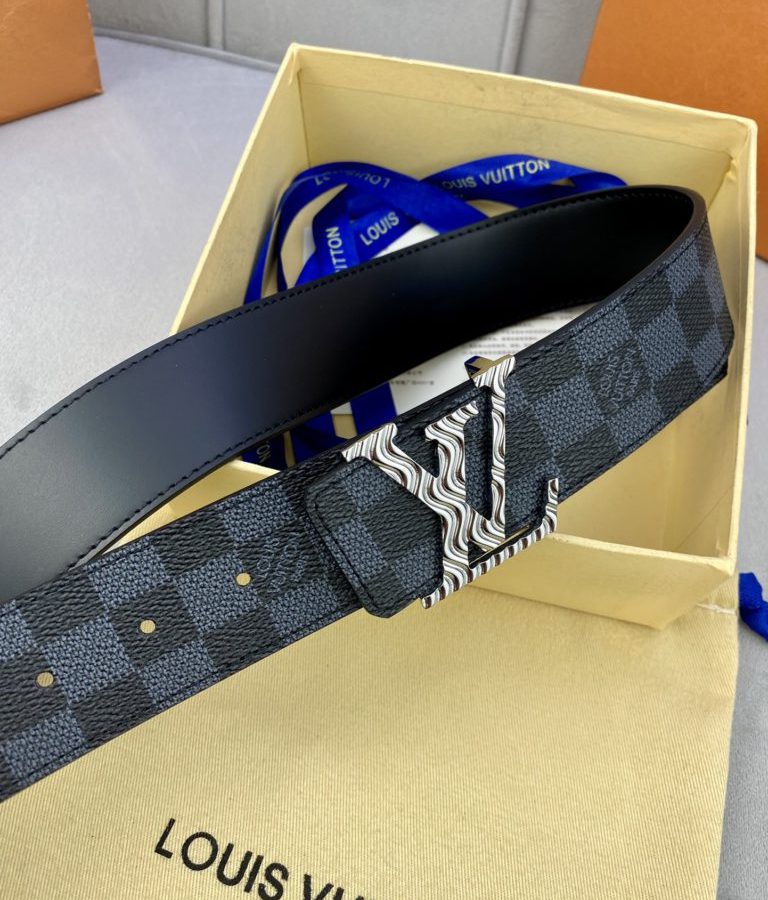 Louis Vuitton Iconic Reversible LV Belt Black LV Women Belt - Crozus