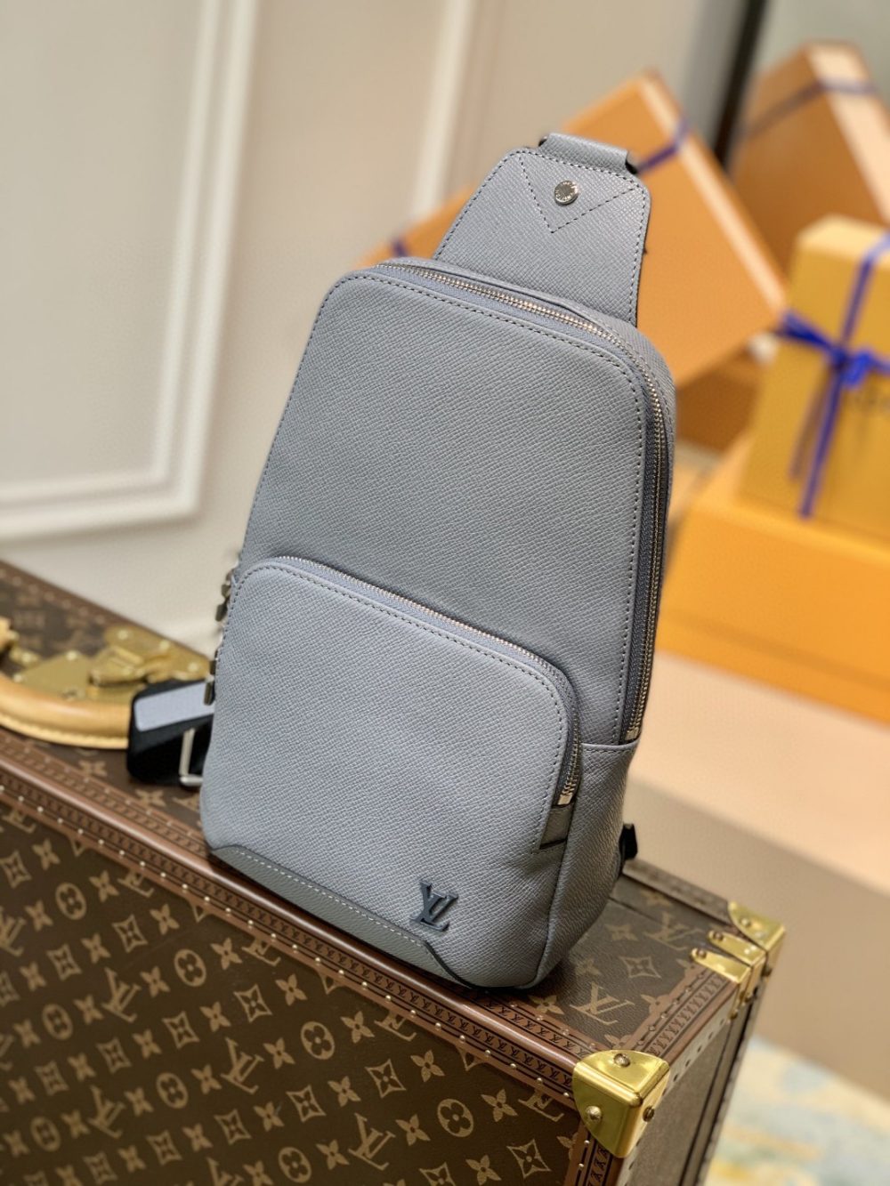 Louis Vuitton Avenue Sling Bag Taiga Grey For Men, Men's Bags, Crossbody Bags 12.2in/31cm LV M30801 - Crozus