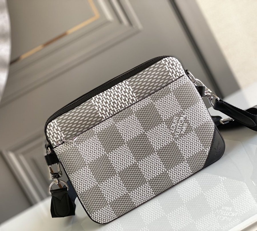 Louis Vuitton Trio Messenger Damier Graphite Plaster For Men, Men's Bags, Shoulder And Crossbody Bags 9.8in/25cm LV - Crozus