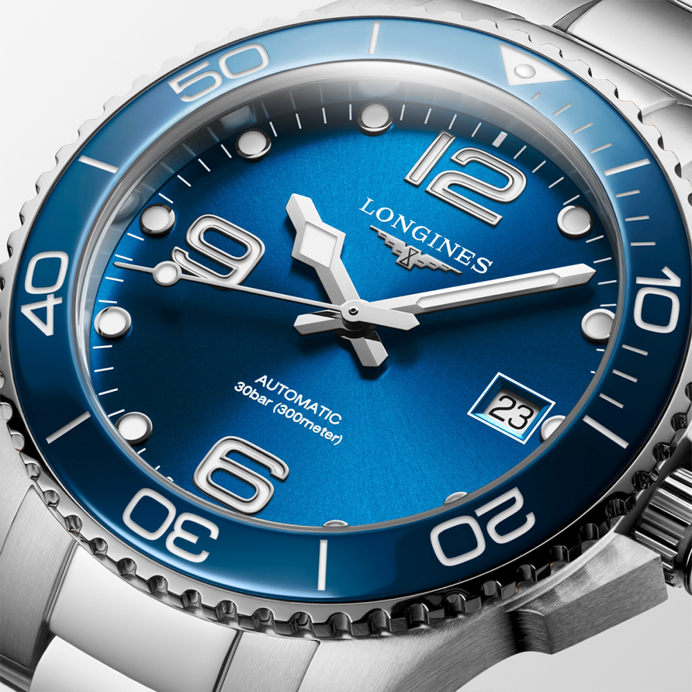 HydroConquest 39mm Blue Dial Automatic Bracelet Watch