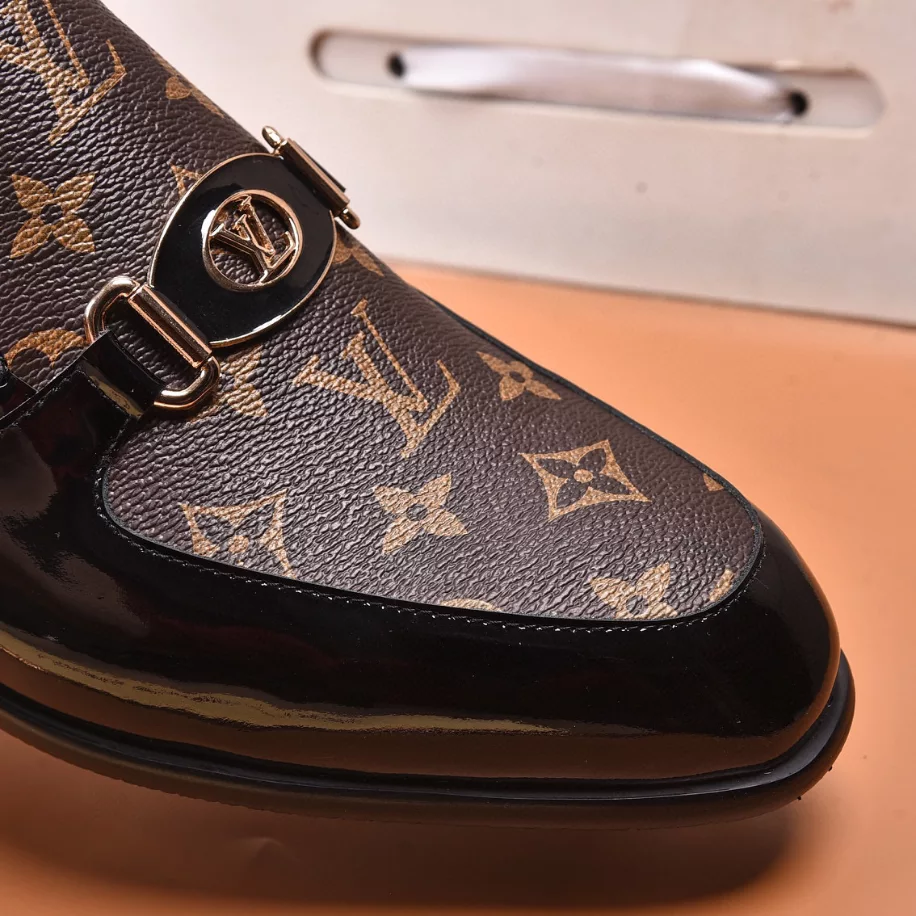 Louis Vuitton Loafer - LL13