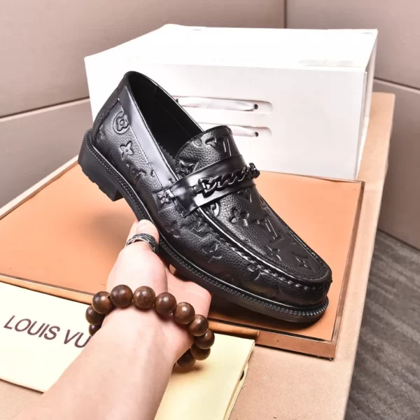 Louis Vuitton Loafer - LL18