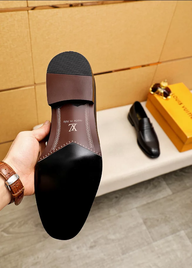 Louis Vuitton Loafer - LL24