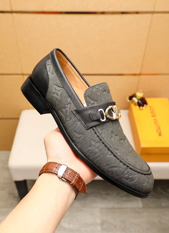 Louis Vuitton Major Loafer - LL07