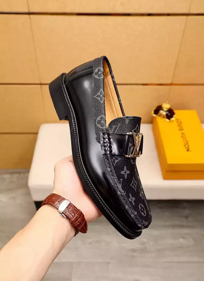 Louis Vuitton Louis Loafer - LL10