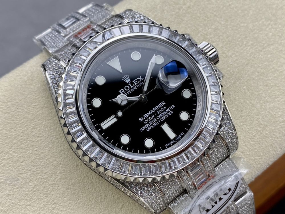 Rolex Submariner Iced Out Ref.116610LN 41mm Black Dial