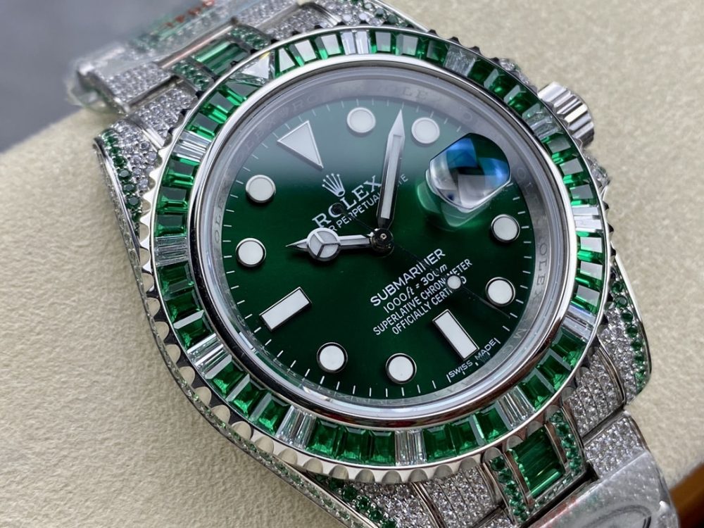 Rolex Submariner Iced Out Ref.116610LV-1 41mm Green Dial