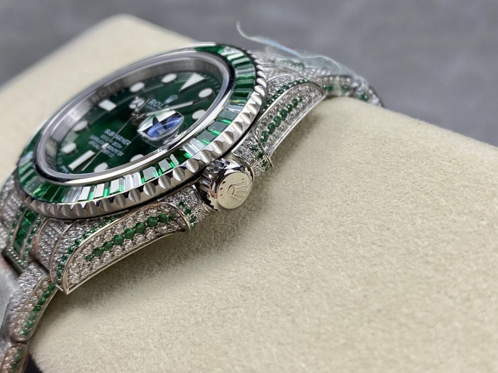 Rolex Submariner Iced Out Ref.116610LV-1 41mm Green Dial