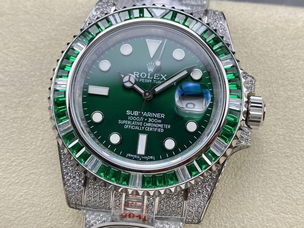 Rolex Submariner Iced Out Ref.116610LV-2 41mm Green Dial