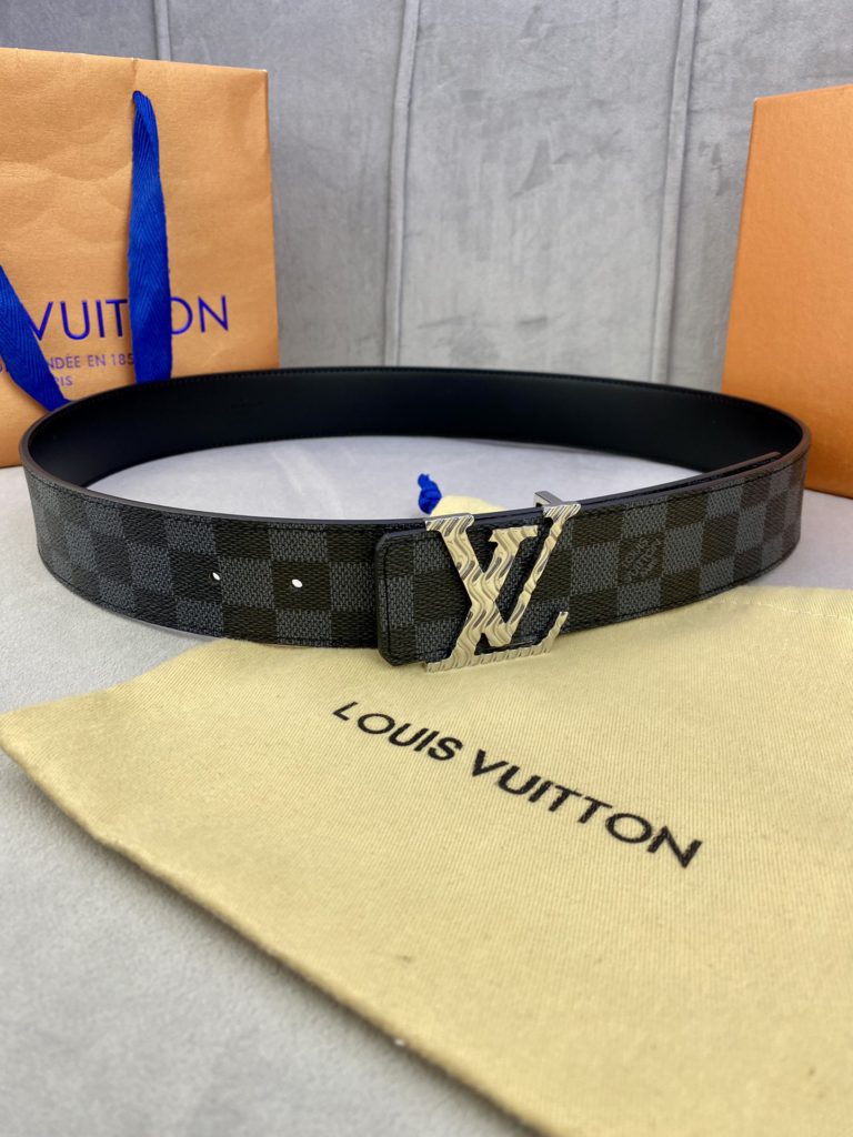 Louis Vuitton Iconic Reversible LV Belt Black LV Women Belt - Crozus