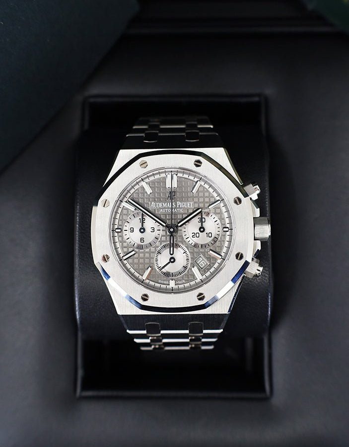 Audemars Piguet Royal Oak Selfwinding Chronograph Stainless Steel 38mm Grey Dial 26715ST.OO.1356ST.02