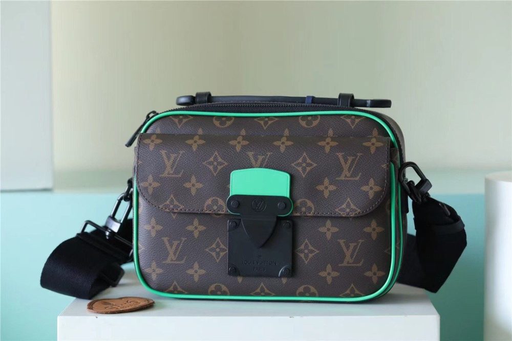 Louis Vuitton S-Lock Messenger Monogram Macassar By Virgil Abloh’s  Minty Green For Men, Men's Bags, Shoulder And Crossbody Bags 8.7in/22cm LV M46246 - Crozus