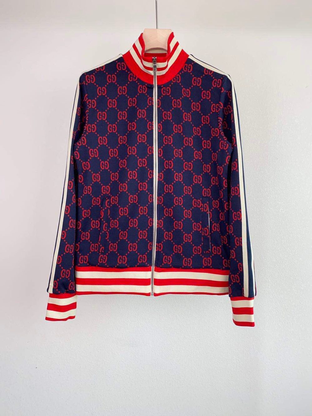 Blue-red Jackets